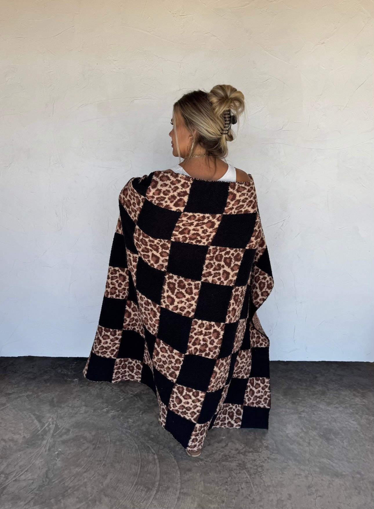 Checker Cheetah Cloud Blanket