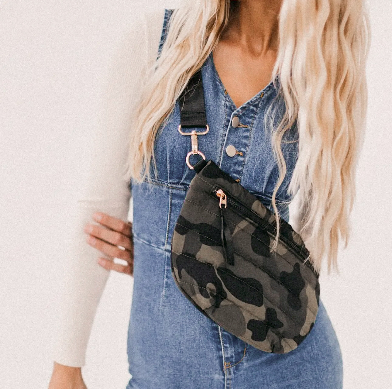 Camo Jolie Puffer Belt Bag